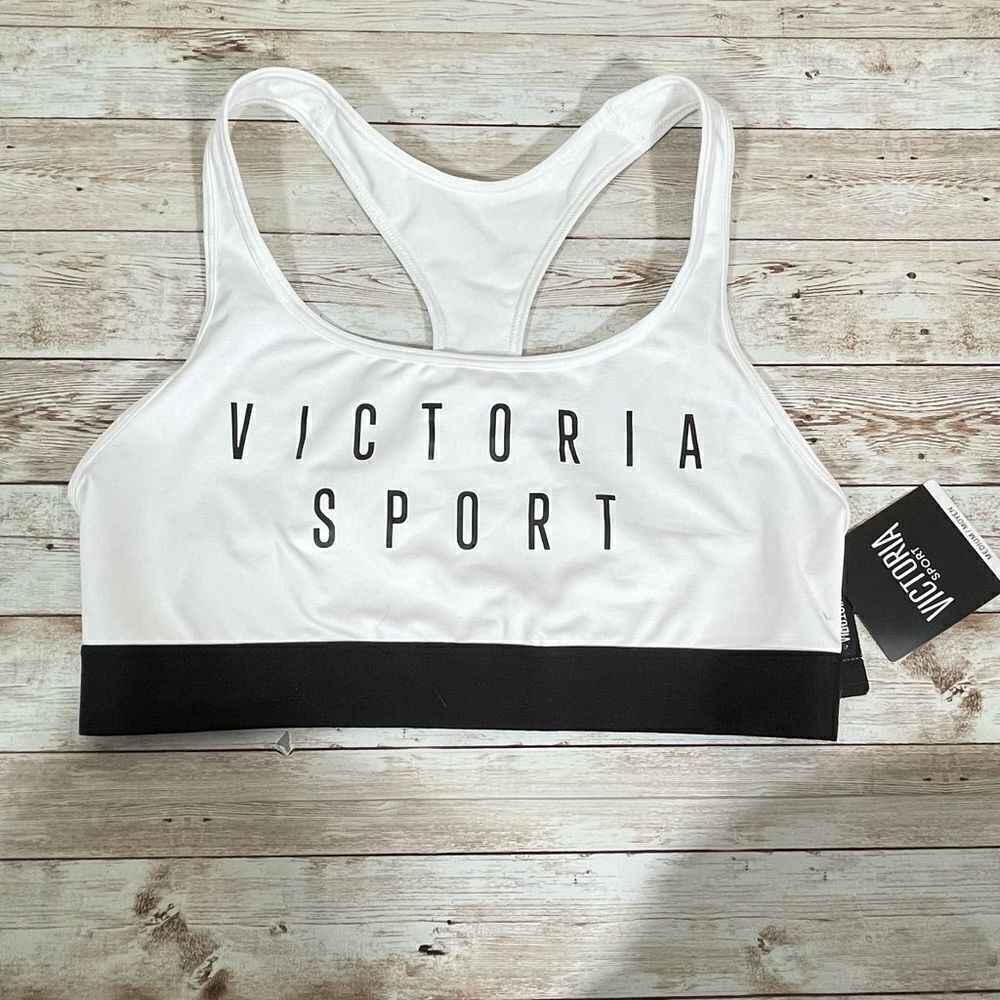 NWT Victoria’s Secret Sport Sz M White Black The player Racerback Sports Bra Gra